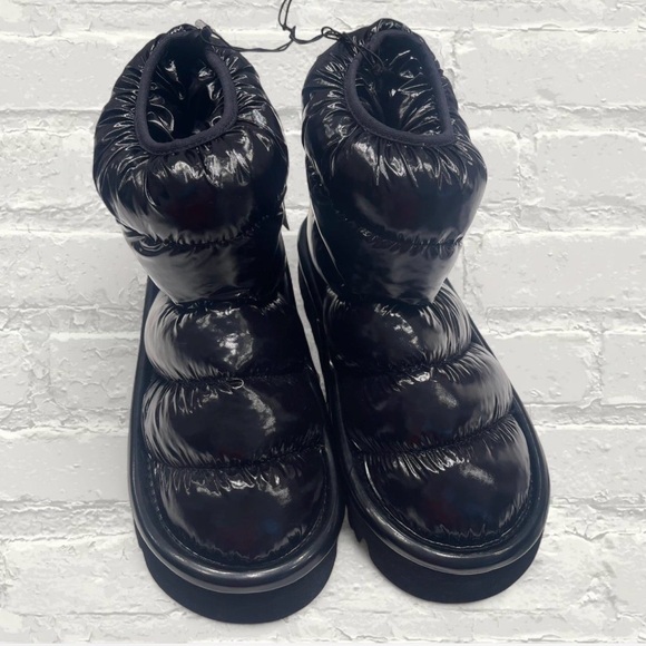 H&M Padded Booties - Picture 2 of 4